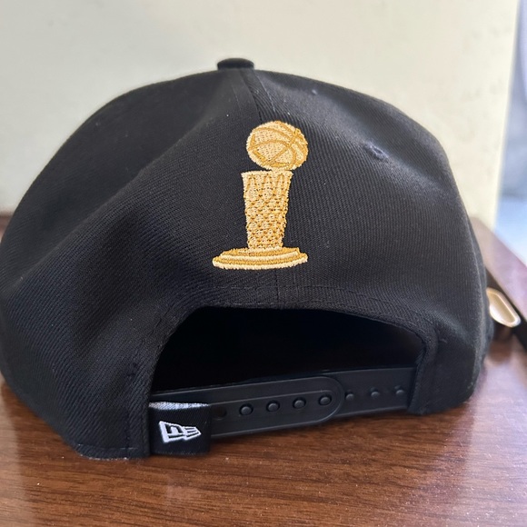 New Era Denver Nuggets 22-23 Championship SnapBack - Picture 6 of 8